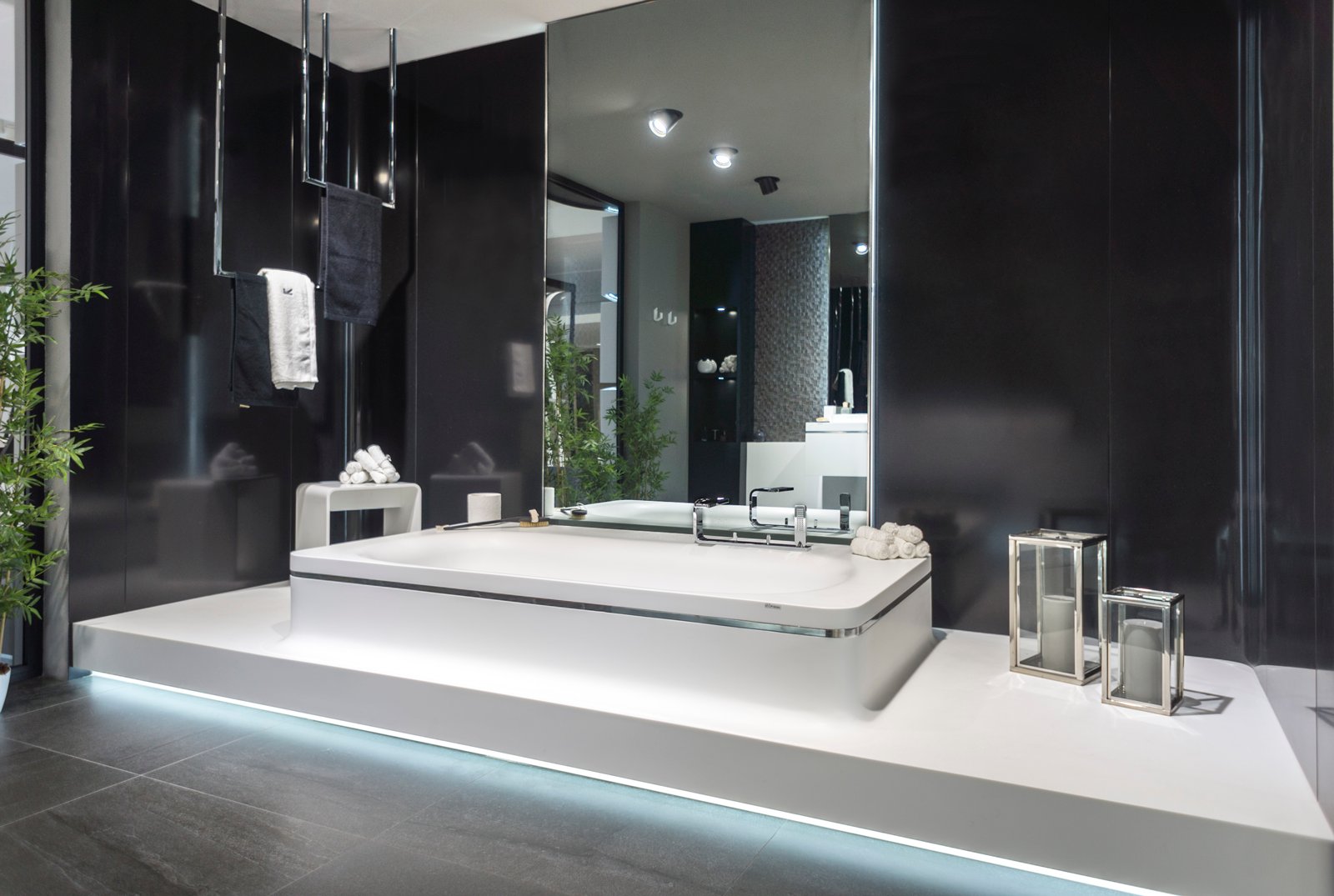 Sanitary ware and bathroom displays in the VIGOHOME showroom, Foshan, China